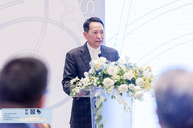 金鹰集团董事长王恒