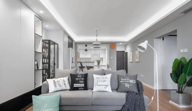 三居室的房子，足足117平米，如果用方式10万元是不是很划算？