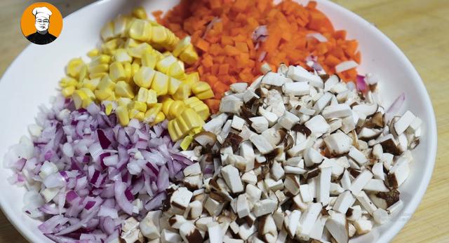 自从学会糯米这样做，我家一周做3次，外酥里糯，比烧麦还好吃