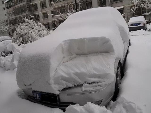 冰天雪地，开车注意！这份雪天安全行车锦囊请您收好