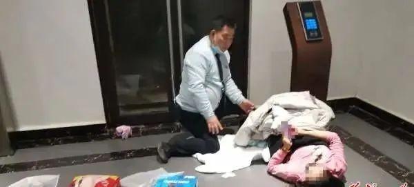 你的育儿经：危急！娄底一孕妇凌晨早产，闺蜜和4名男物管在小区大堂接生