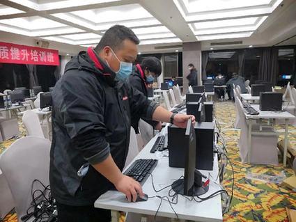 「新华网客户端」疫情防控，科技企业高新技术显身手