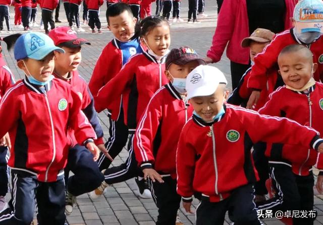 你的育儿经|卓尼幼儿园开园啦！直击“神兽归园”第一现场！