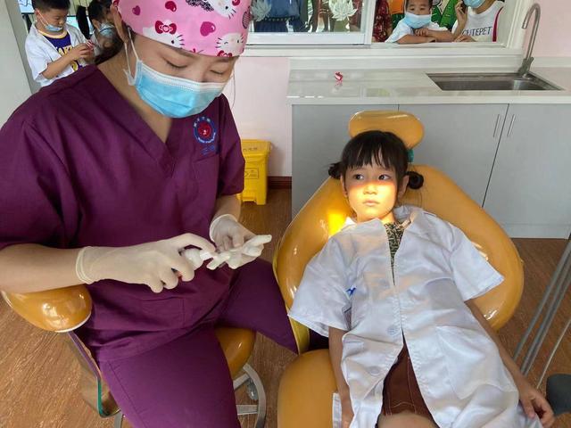 孩子|大小读书会“小小牙医”：重视口腔健康，守护一生微笑