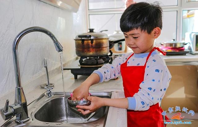 「超级宝妈」临泽一幼:劳动教育促幼儿培养