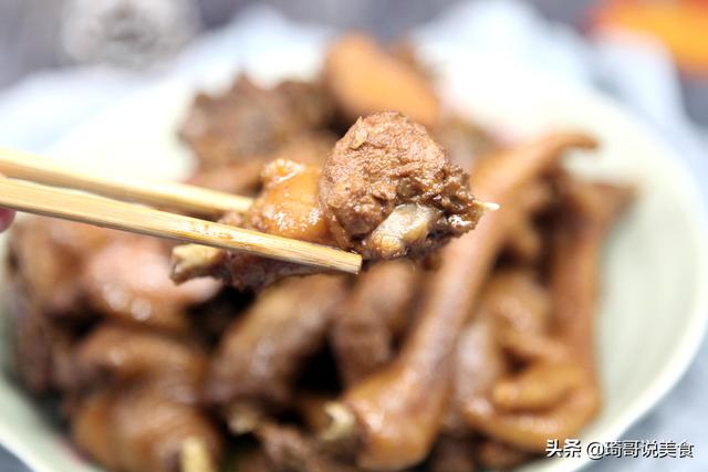 烧鸡块炖鸡汤，千万别焯水，大厨教你“2放1不放”，比饭店还香