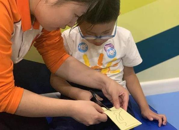 你的育儿经|白岩松:情商比智商更重要,培养孩子注意这3点,孩子情商低不了