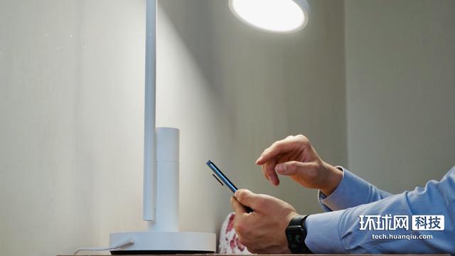 看护|小白智能看护灯开箱：让心意发光，让关爱留“影”