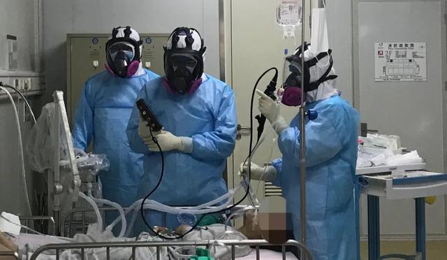 [你的育儿经]青岛2岁男孩反复咳嗽，父母没及时带其去医院！医生：轻则感染，重则致命！