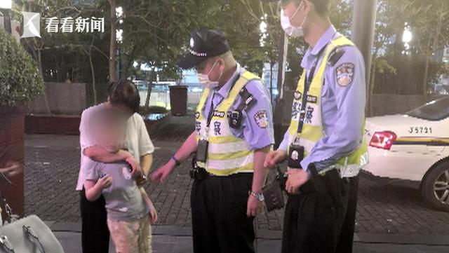 超级宝妈|5岁男童玩捉迷藏跑到2公里外 三小时后找回保姆痛哭:吓死我了