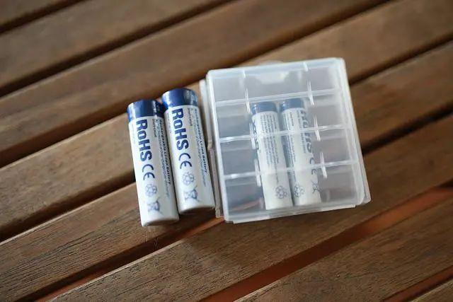 专注而用心，XTAR ET4S充电电池的轻体验