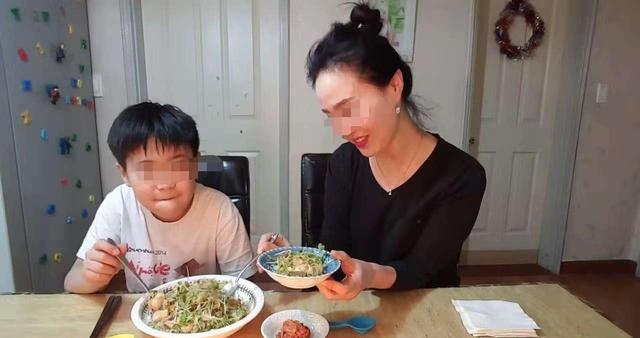 超级宝妈▲这样负面能量的母亲,无论多么努力,很难培养出性格健全的孩子