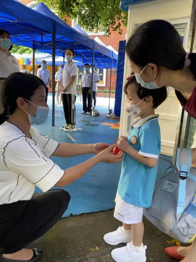 超级宝妈|海珠|最后一批小萌娃今日返园,小e带你直击现场