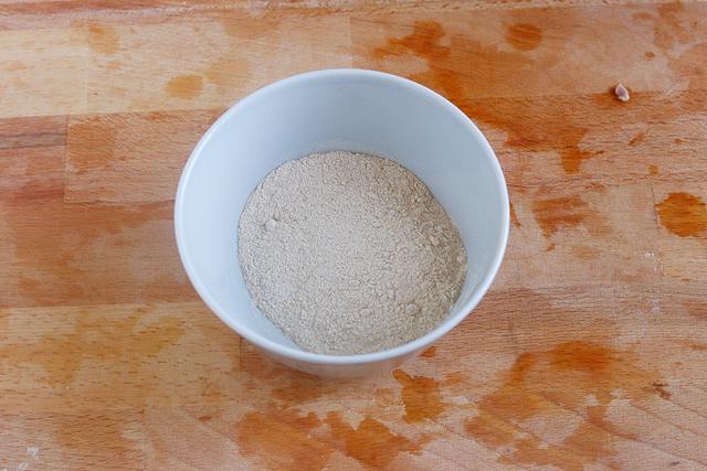 不加一滴水，用家里电饭锅就能轻松做出，鲜香四溢盐焗鸡，太香了