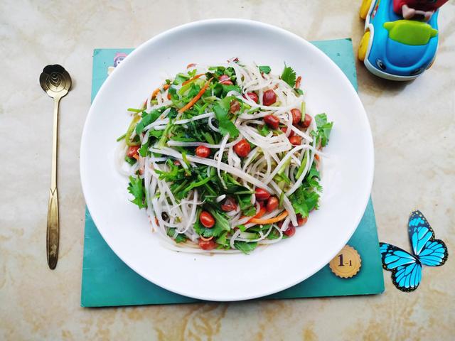 老妈做了六十多年的开胃刮油菜，成本不到2块钱，吃过的都说好