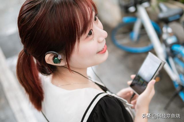 千元内七单元耳机的音质靠谱吗？先试试这条TRN VX