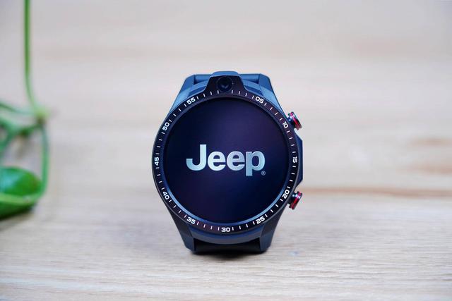 64G内存，双摄、支持独立通话、微信和，这是要取代手机吗