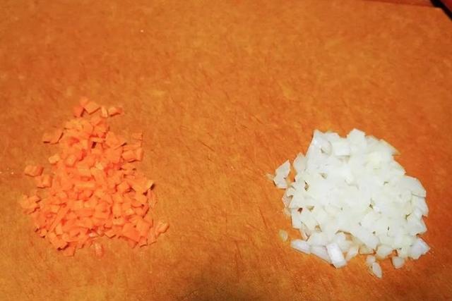 你的育儿经▲这道宝宝辅食，10分钟完成，有丰富的DHA，让宝宝越吃越聪明！