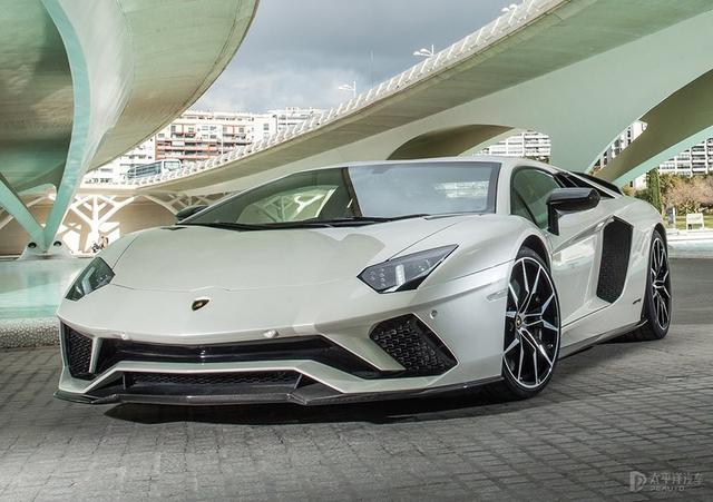 排量即正义 Aventador继任者仍使用自吸V12发动机