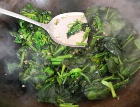 冬天，要多吃蔬菜，3块钱一斤，维C含量高，女人多吃养生滋补