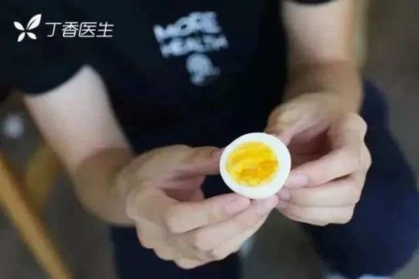 鸡蛋|煮鸡蛋多 1 分钟都不行！一个实验告诉你为什么