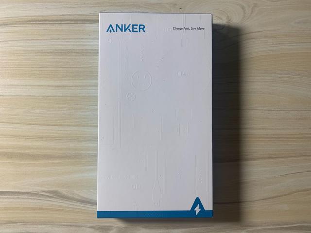 MacBook必备“贴身”配件-ANKER 七合二拓展坞