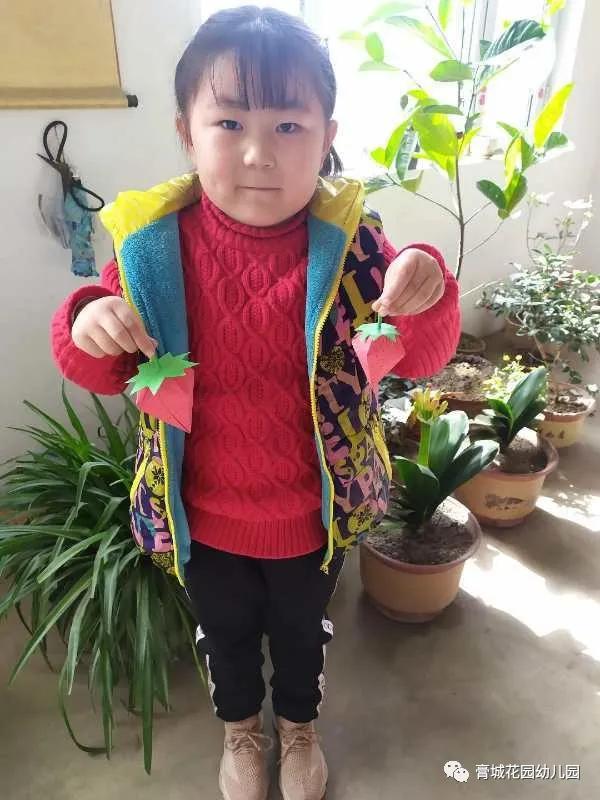你的育儿经▲“童心绘春天”膏城花园幼儿园“送知识”正在进行