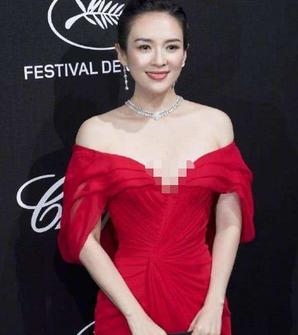 肆无忌惮的美|40岁章子怡剪短发太惊艳了！穿姜黄色连衣裙，又美出了新高度