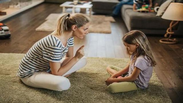 超级宝妈：你会向孩子道歉吗？你懂如何正确道歉吗？合理道歉能弥补亲情裂隙