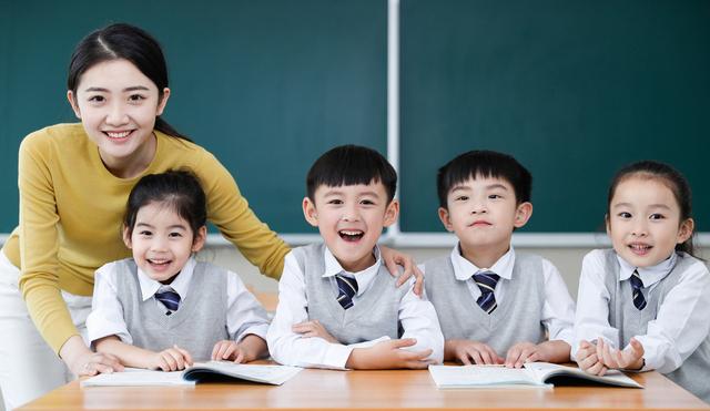 超级宝妈▲幼儿园大班家长纠结：开学最后一学期，是送幼儿园还是幼小衔接班