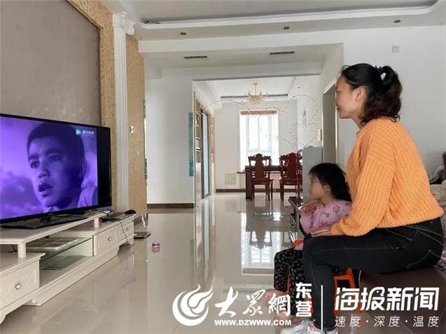 超级宝妈■利津县第三实验幼儿园开展“师幼同观红影，缅怀感恩传承”清明节活动