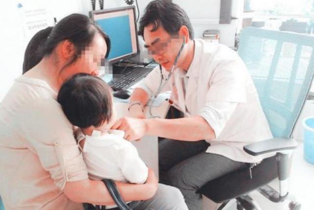 你的育儿经|城市奶奶带孩子长得慢,乡下外婆放养身高猛涨,医生:睡觉惹的祸
