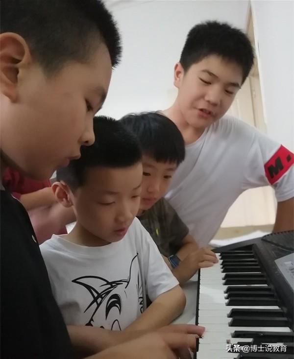 温暖的襁褓|神奇！一个拒绝学钢琴的孩子是如何爱上钢琴课的？