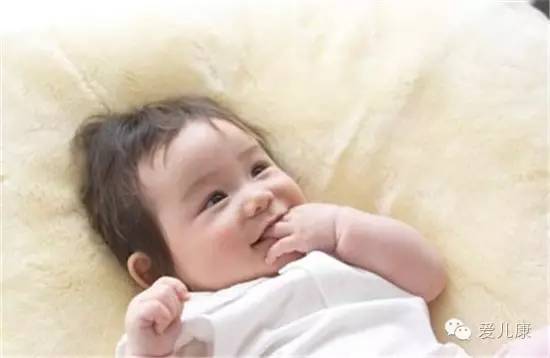 「暖先生格调」宝宝睡觉时突然大哭，到底是为什么？看完你就踏实了！