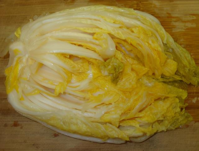 腌酸菜时，白菜可以清洗吗？学会3个小技巧，酸菜不烂更酸爽好吃