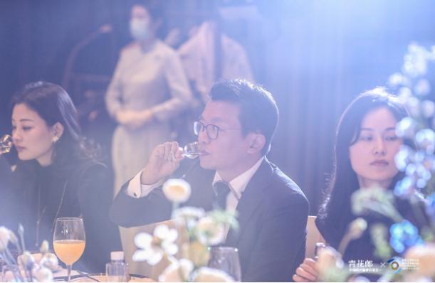 汪博炜提出“郎酒乌镇主张”：数字赋能极致品质 更潮更酷更时尚