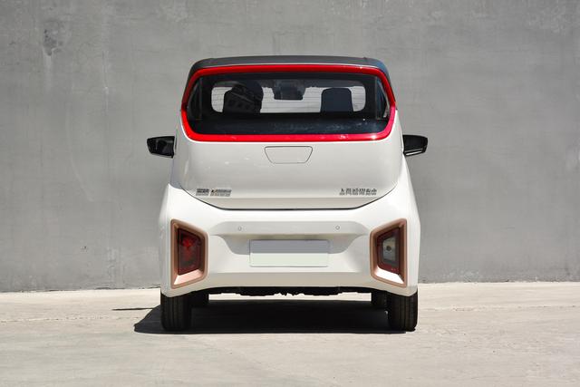 用户满意度第一，总行驶里程达4亿里，5万多的E200真成功了