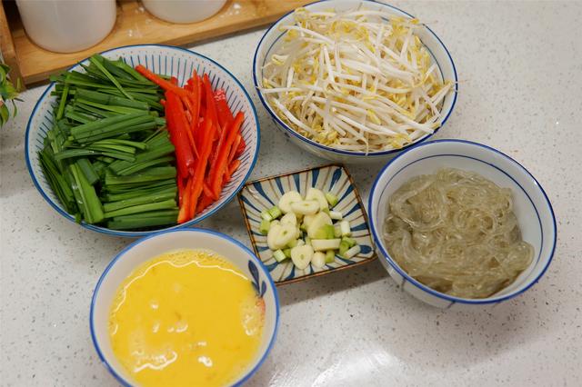 天冷了，用这5样炒一锅“合菜”，暖和下饭，不用放肉也香的很