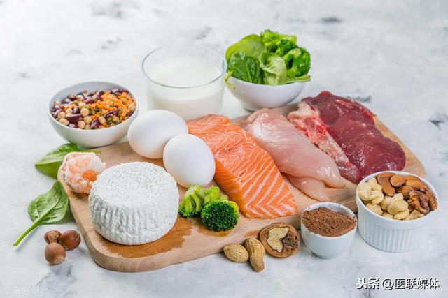 更年期是女性“必经之路”，4大营养物质，助你安稳度过