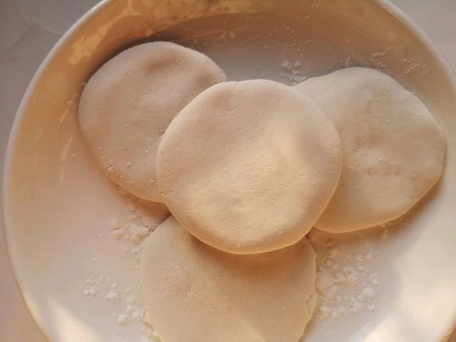 女性“特殊时期”多吃这甜品，味道香甜软糯，还很养人