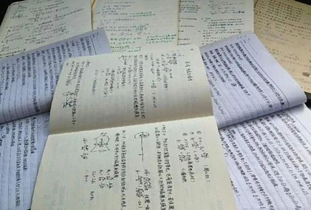 「暖先生格调」这所学校20人确诊！开学可能继续延迟，父母狠抓这2个字才能不掉队