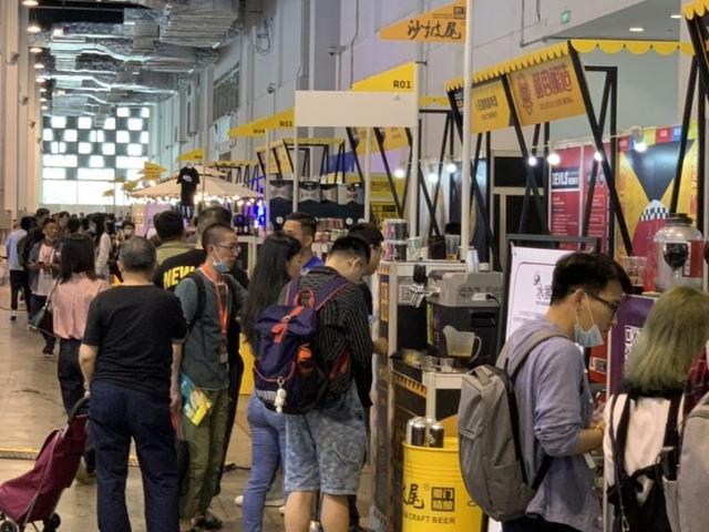啤酒|本土品牌口味多元、个性十足 精酿啤酒市场规模呈增长趋势