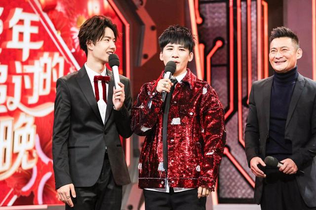 樱桃奶球|乐华和芒果关系微妙，王一博会因此退出《天天向上》吗？