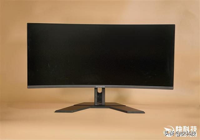 技嘉显示器G34WQC图赏：2K/144Hz/曲面齐活了