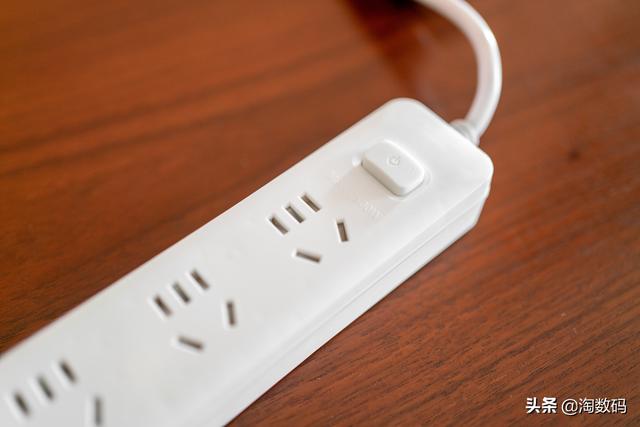 淘哥的廉价数码晒单：京东￥16.9元包邮的USB插座拆解简评