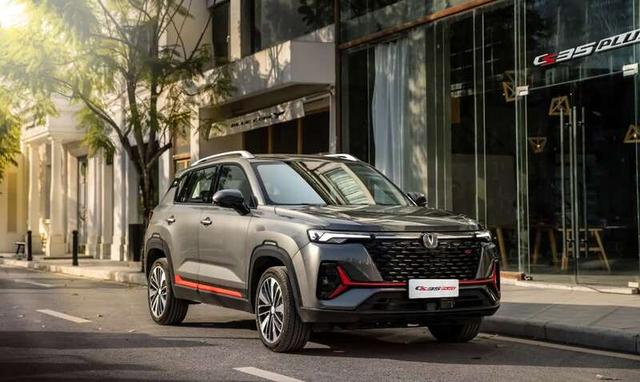 全新|发力小型SUV市场 长安CS35PLUS瞄准新生代消费者