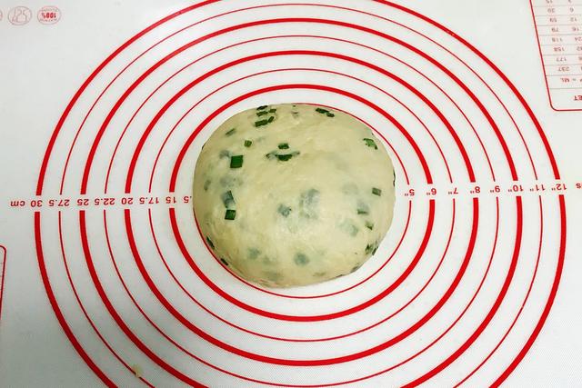 童年记忆，葱香苏打饼干，在家完美复刻，做好不硬酥到掉渣