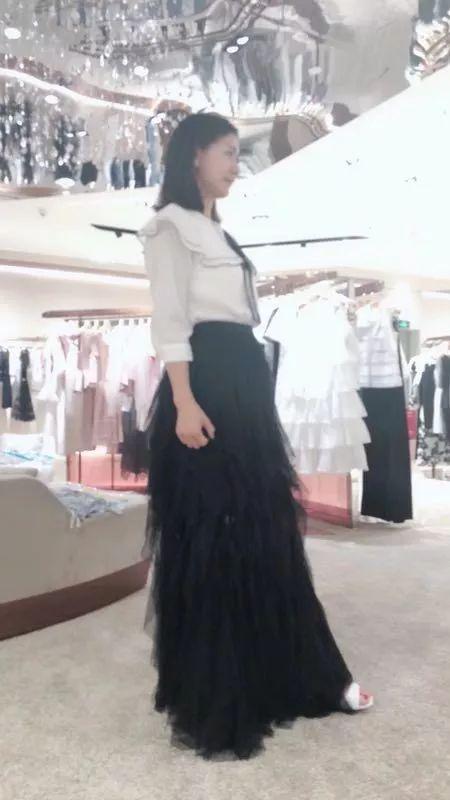 「超级宝妈」小蛛丝成功混入辣妈界轻松带娃