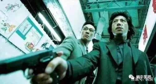 鹿畔阳光|56岁张耀扬须发皆白，再无乌鸦哥帅气形象，眼神犀利霸气依旧