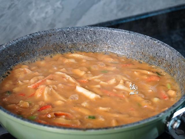 10块钱成本，做1碗诱人的“蟹黄面”，学会这做法，能以假乱真